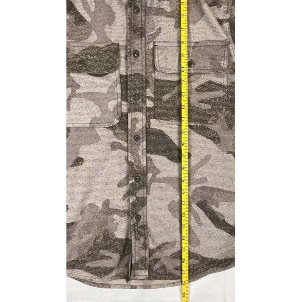 Cabelas Bass Pro Outfitter Camo L/S Microtex Button Shirt Men's Size Small